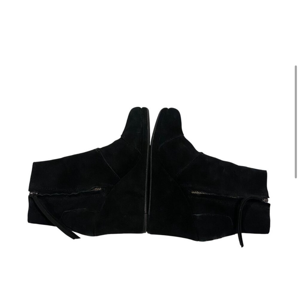Toms Women's Desert Wedge High Ankle Suede Black Booties Size 7